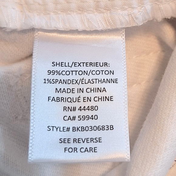 Tinseltown Embroidered Mushroom Flower Frayed Hi Rise Crop Jeans Jr Sz 1 *S - Picture 6 of 8